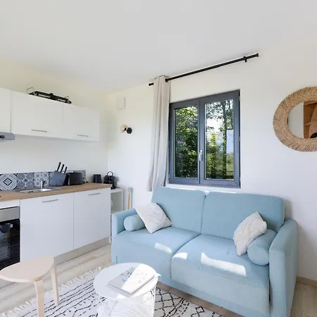 La O Reves Chalet Genouilleux